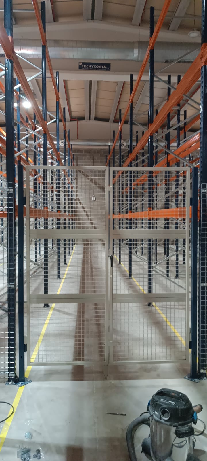 instalación de estanterías industriales
